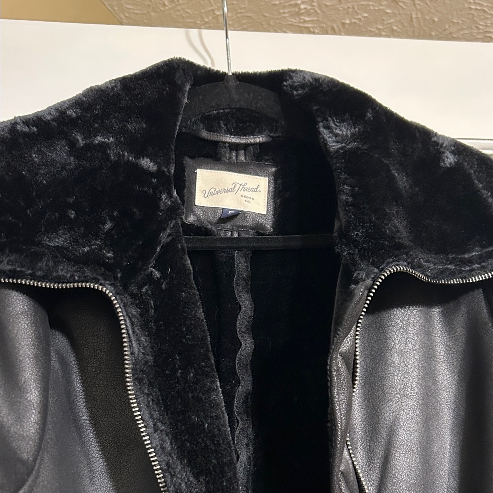 Universal Thread Black Leather Jacket with Shearl… - image 2